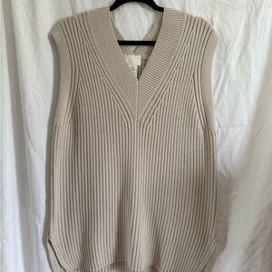 H&M Cream Sleeveless Sweater Vest